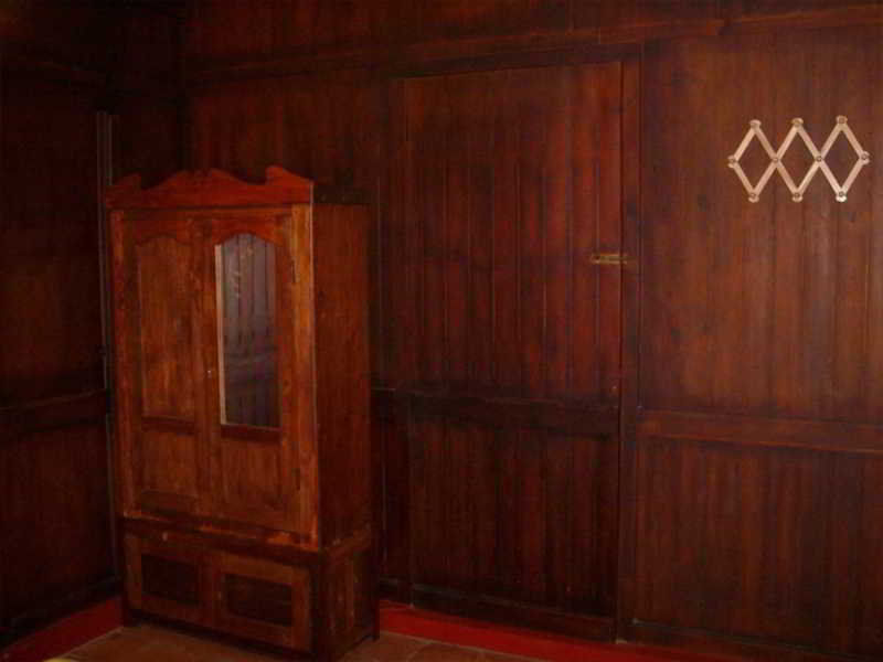 Adams Wood House Ayurveda Homestay Kochi Exterior photo