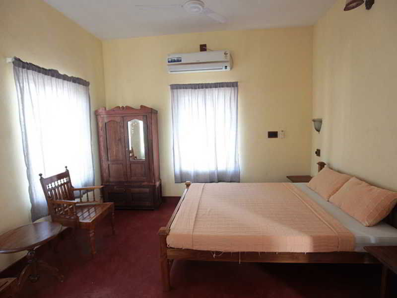 Adams Wood House Ayurveda Homestay Kochi Exterior photo